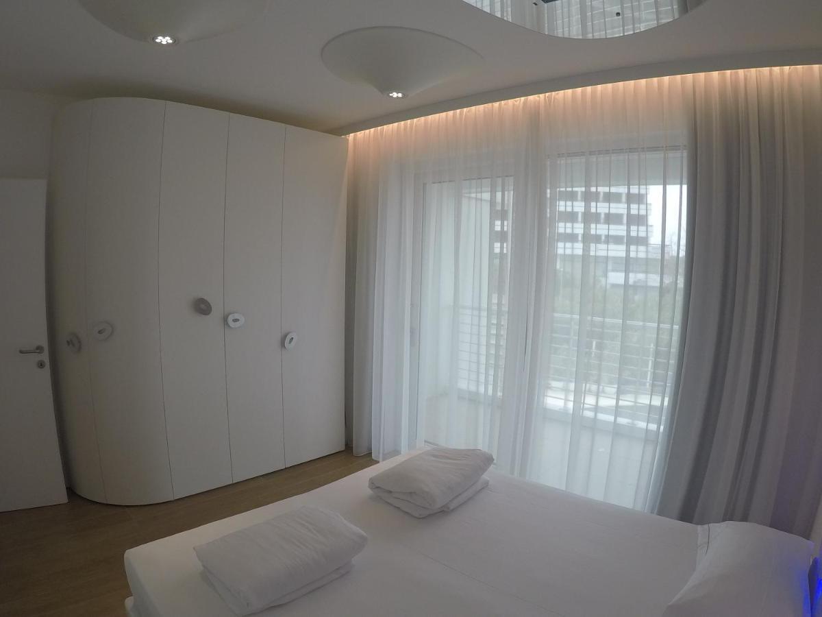 Marina Verde Resort Official Каорле Экстерьер фото