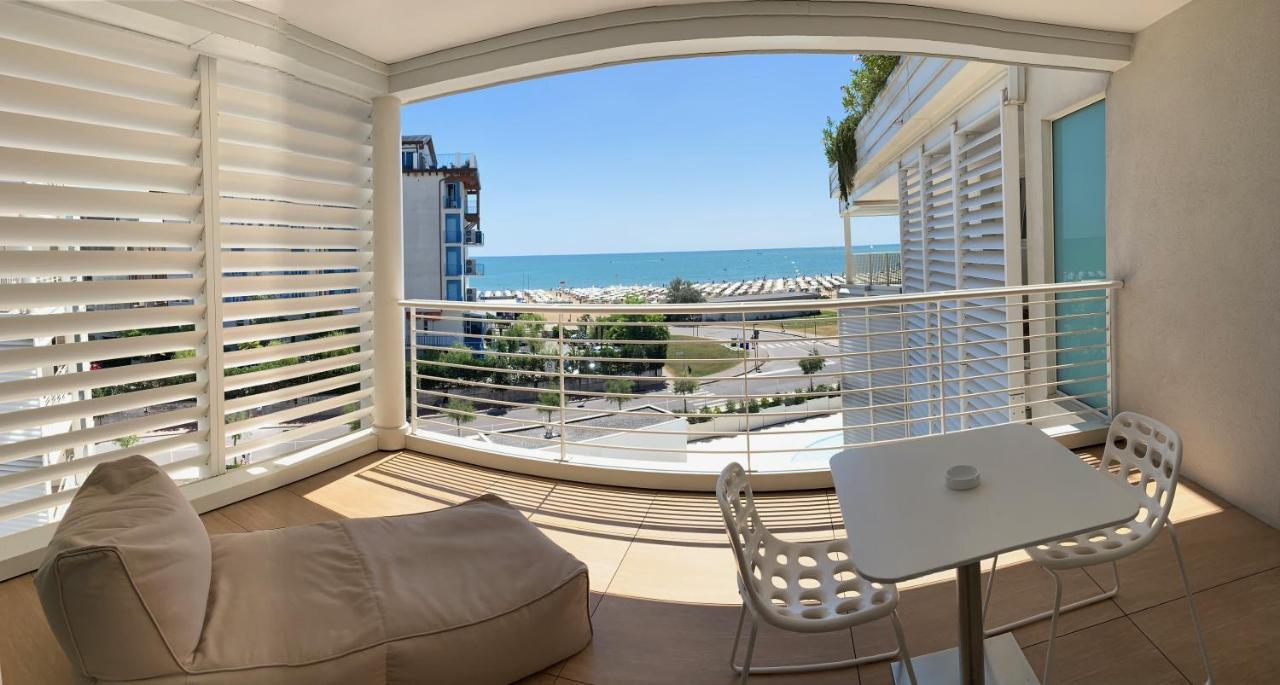 Marina Verde Resort Official Каорле Экстерьер фото