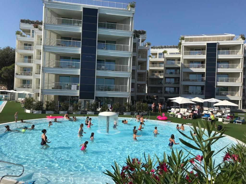 Marina Verde Resort Official Каорле Экстерьер фото